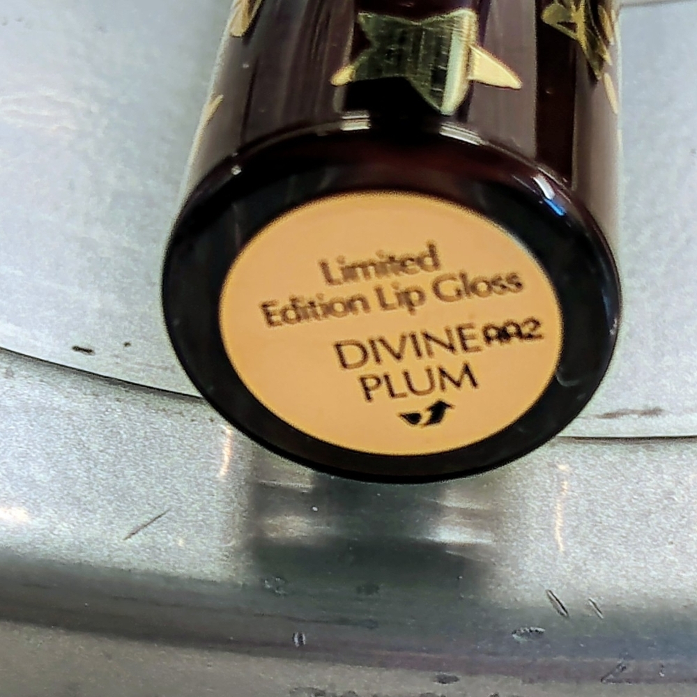 New Two Estee Lauder Devine Plum And Ruby Quartz Lip Gloss - Picture 4 of 5